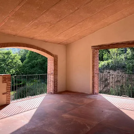 Masia De Roig Estada en una granja